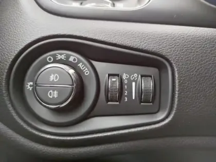 Photo 13 Jeep Renegade  1.5 Turbo T4 130ch MHEV BVR7