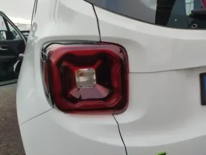 Photo 8 Jeep Renegade  1.5 Turbo T4 130ch MHEV BVR7