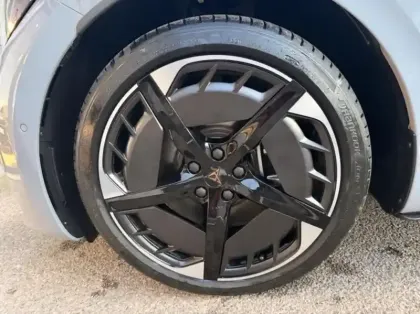 Photo 8 Cupra Born  230ch XL 79 kWh V