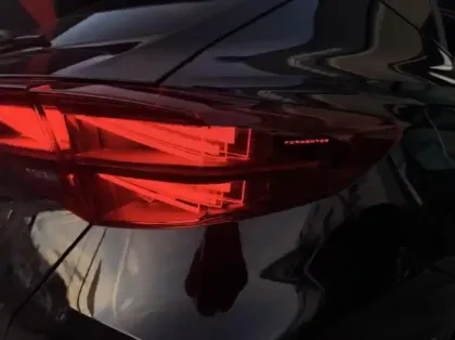 Photo 7 Cupra Formentor  1.5 eHybrid 204ch Midnight Edition 2 DSG6