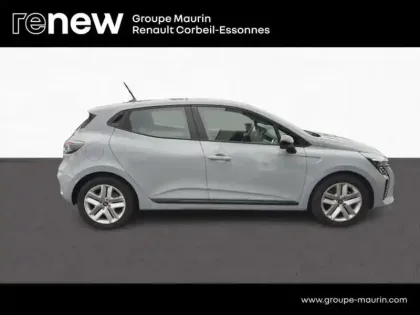Photo 6 Renault Clio  1.6 E-Tech 145ch full hybrid Evolution - 25