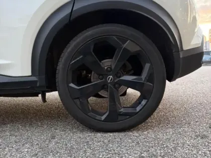 Photo 8 Nissan Juke  1.6 Hybrid 143ch Première Edition 2022.5