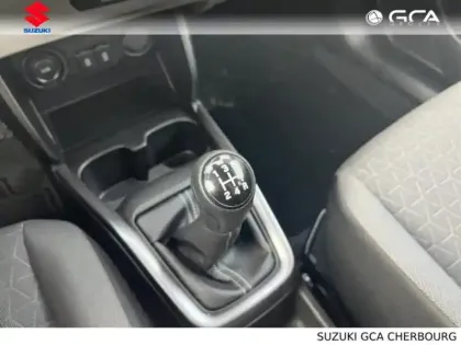 Photo 8 Suzuki Swift  1.2 Hybrid 83ch Pack