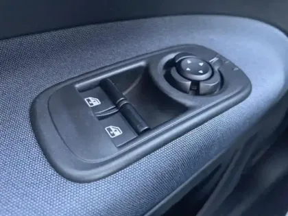 Photo 11 Fiat 500  e 118ch Icône Plus