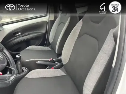 Photo 10 Toyota Aygo  X 1.0 VVT-i 72ch Dynamic
