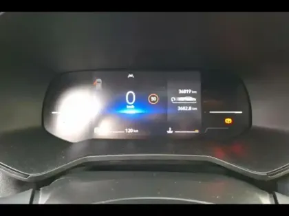 Photo 8 Renault Clio  1.5 Blue dCi 100ch Evolution - 24