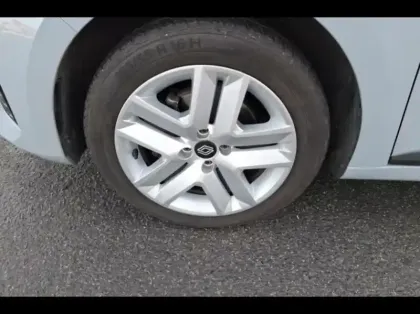 Photo 12 Renault Clio  1.5 Blue dCi 100ch Evolution - 24