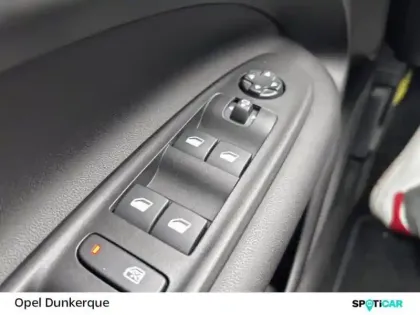 Photo 10 Jeep Avenger  1.2 Turbo T3 100ch MHEV Summit BVR6 eHybrid