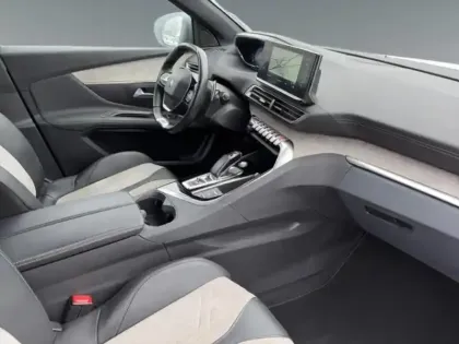 Photo 14 Peugeot 3008  HYBRID 225ch GT e-EAT8