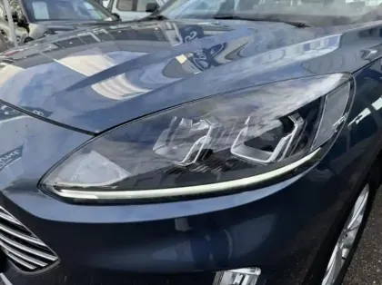 Photo 8 Ford Kuga  2.5 Duratec 190ch FHEV E85 Titanium BVA