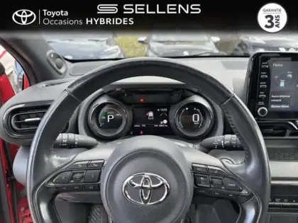 Photo 12 Toyota Yaris  116h Première 5p
