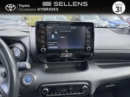 Photo 14 Toyota Yaris  116h Première 5p