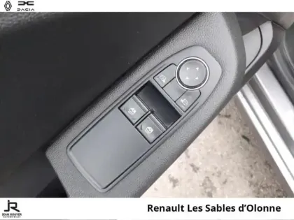 Photo 13 Renault Clio  1.5 Blue dCi 100ch Evolution - 24