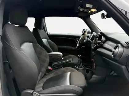 Photo 14 Mini Mini  Cooper 136ch Euro6d-T