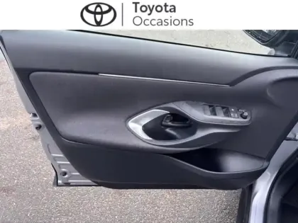 Photo 12 Toyota Yaris  Cross 116h Dynamic Business + Programme Beyond Zero Academy MY22