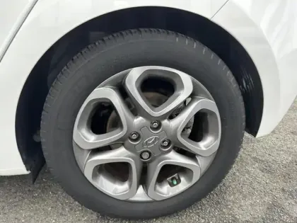 Photo 8 Hyundai I20  1.0 T-GDi 100ch Intuitive DCT-7