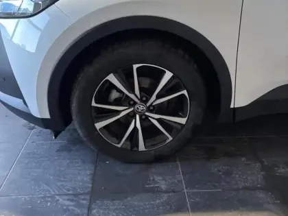 Photo 3 Toyota C-HR  2.0 Hybride 200ch Design NG23