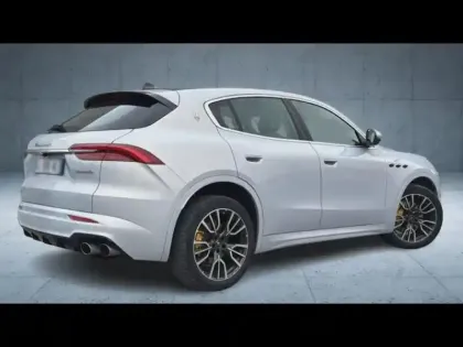 Photo 1 Maserati Grecale  2.0 L4 300ch GT