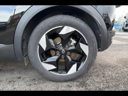 Photo 12 Renault Captur  1.6 E-Tech full hybrid 145ch Techno