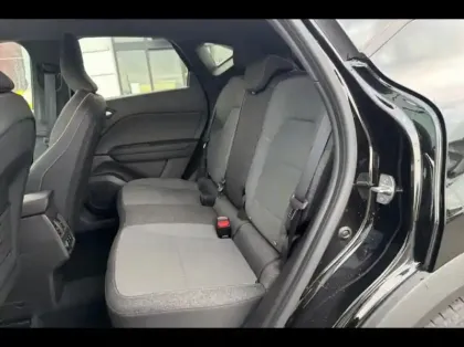 Photo 10 Renault Captur  1.6 E-Tech full hybrid 145ch Techno