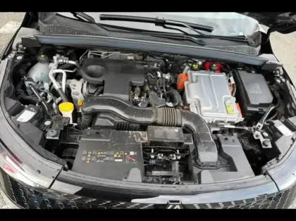 Photo 14 Renault Captur  1.6 E-Tech full hybrid 145ch Techno