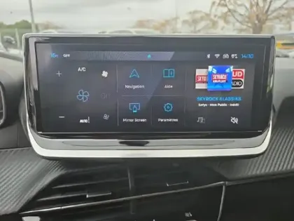 Photo 11 Peugeot 208  1.2 Hybrid 110ch Allure e-DCS6