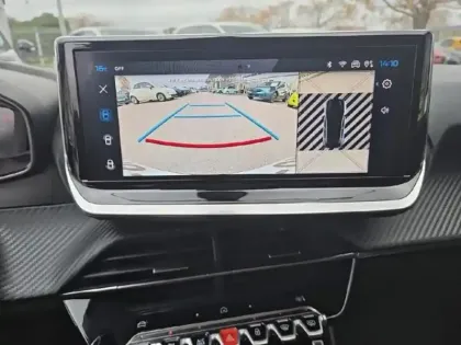 Photo 13 Peugeot 208  1.2 Hybrid 110ch Allure e-DCS6