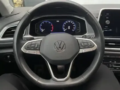 Photo 13 Volkswagen T-roc  1.5 TSI EVO 150ch Style DSG7