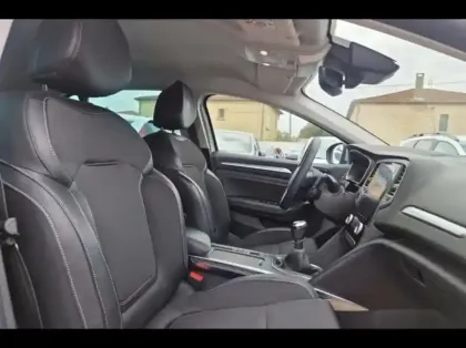 Photo 9 Renault Megane  1.3 TCe 140ch Techno