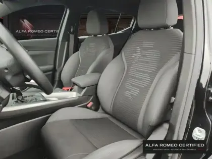 Photo 11 Alfa Romeo Tonale  1.5 Hybrid 130ch Sprint TCT