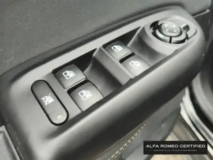 Photo 14 Alfa Romeo Tonale  1.5 Hybrid 130ch Sprint TCT