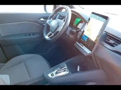 Photo 13 Renault Symbioz  1.6 E-Tech full hybrid 145ch Techno