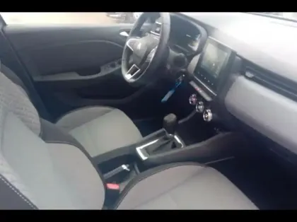 Photo 14 Renault Clio  1.6 E-Tech 145ch full hybrid Evolution - 24