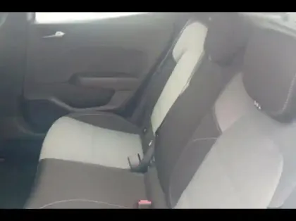 Photo 10 Renault Clio  1.6 E-Tech 145ch full hybrid Evolution - 24