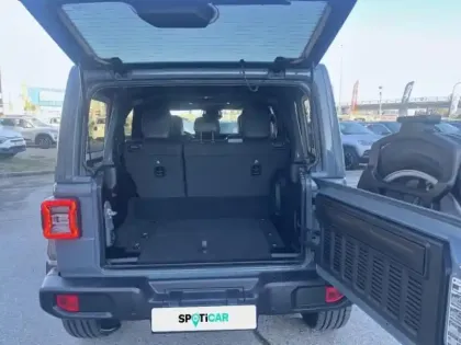 Photo 6 Jeep Wrangler  Unlimited 2.0 T 380ch 4xe Sahara Command Trac