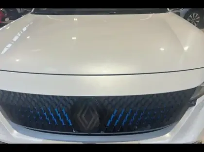 Photo 13 Renault Rafale  1.2 E-Tech full hybrid 200ch esprit Alpine - 25