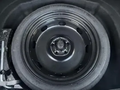 Photo 5 Volkswagen Golf  1.0 eTSI OPF 110ch Active DSG7