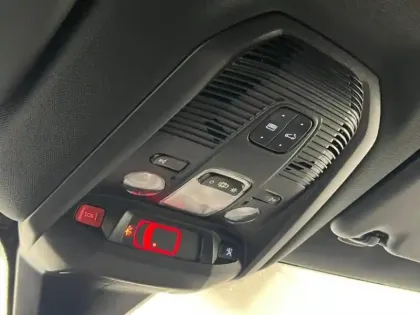 Photo 11 Peugeot 3008  HYBRID4 300ch GT Pack e-EAT8