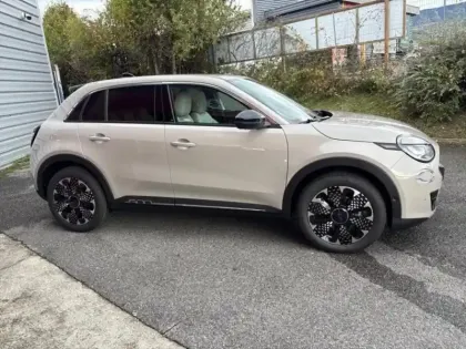 Photo 3 Fiat 600  e 156ch 54kWh La Prima