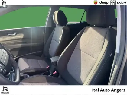 Photo 8 Kia Stonic  1.0 T-GDi 115ch MHEV Active DCT7