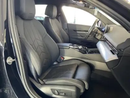 Photo 8 BMW Serie 5 Série 5 530e 299ch M Sport xDrive