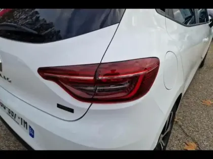 Photo 13 Renault Clio  1.6 E-Tech 145ch full hybrid Evolution