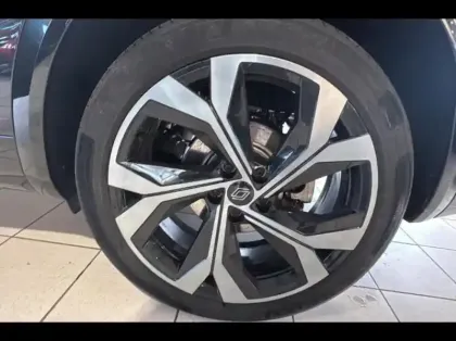 Photo 12 Renault Austral  1.2 E-Tech full hybrid 200ch Iconic esprit Alpine- 24