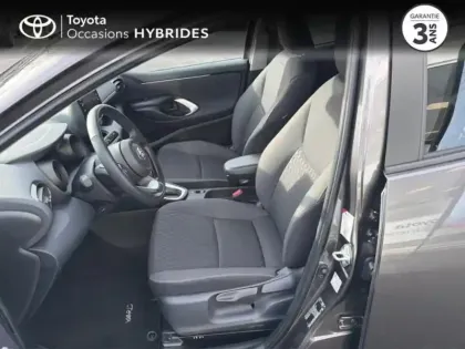 Photo 12 Toyota Yaris  116h Design 5p MY22