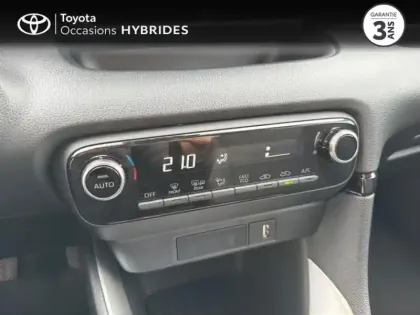 Photo 4 Toyota Yaris  116h Design 5p MY22