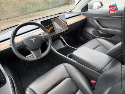 Photo 14 Tesla Model 3  Long-Range Dual Motor AWD