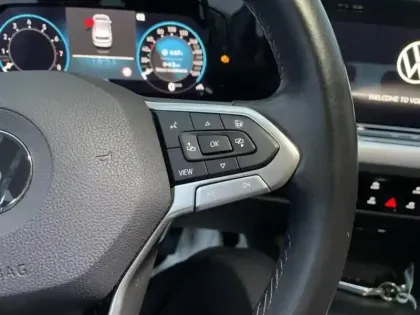 Photo 14 Volkswagen Golf  1.5 TSI ACT OPF 130ch  Life 1st