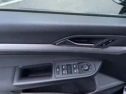 Photo 10 Volkswagen Golf  1.5 TSI ACT OPF 130ch  Life 1st