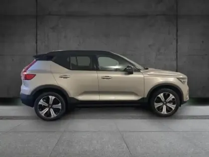 Photo 3 Volvo Xc40  Recharge 231ch Start EDT