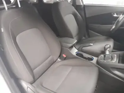 Photo 12 Hyundai Kona  1.0 T-GDi 120ch Hybrid 48V Creative